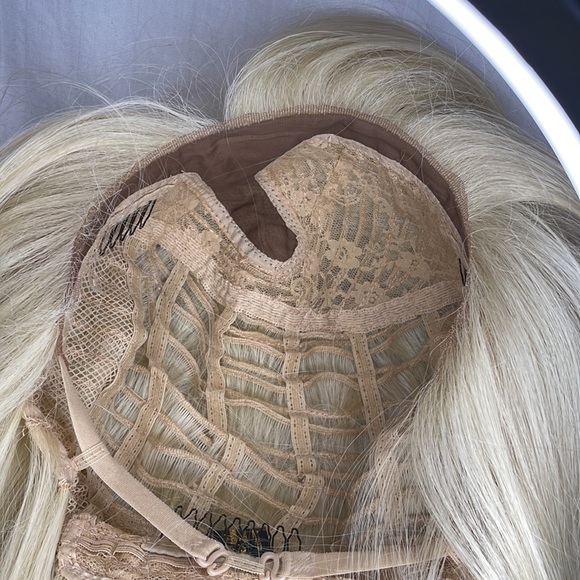 Wig  FF210 - Picture 9 of 11